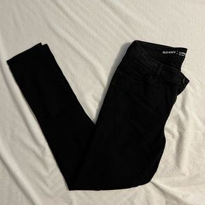 Old Navy black mid-rise super skinny jeans